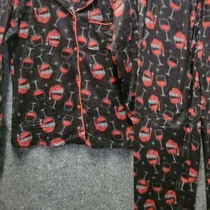 Love to‎ Sleep PJ's Top & Bottom Stanta hat's on Wine Glass Size XL